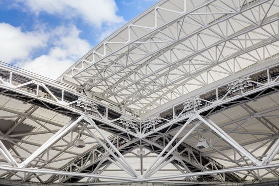 Cıvatalı veya Kaynaklı Montajlı ve Özelleştirilebilir Çatı Eğimi Olan Hava Koşullarına Dayanıklı Çelik Yapı Makas