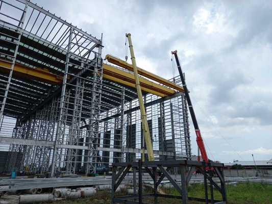 Optional Thermal Insulation Steel Structure Warehouse with 12 Percent Roof Pitch Designed by Tekla STAAD Pro RamConnection Software