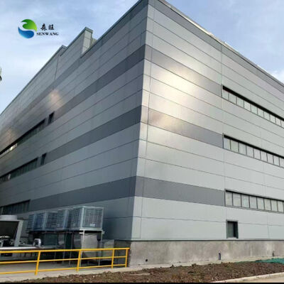 Q235 Q355 Kalite Çelik ve Eğimli Çatı Tasarımı ile Özelleştirilmiş Boyutlarda Çelik Yapı Depo